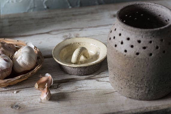 Weier Keramik Knoblauchtopf, Keramik Knoblauch Behlter, Keramik Knoblauch  Behlter, Kchen Aufbewahrung, Einweihungsparty Geschenk - Etsy.de
