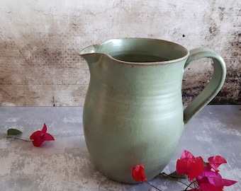 Pichet fait main en céramique vert clair, pichet en poterie rustique, vase de fleurs, DDP américain