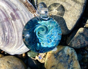 ネックレス・ペンダント EOU STUDIO The texture of glass Necklace 03 Ocean Pendant - Ocean Necklace - Wave Necklace - Heady Glass
