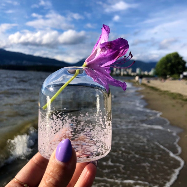 Pink BUD vase - Ocean Spray vase - Borosilicate glass flower vase  - Glass Art bud vase - glass blown vase - Glass blown home decor