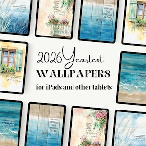 以下が含まれることがあります： iPad やその他のタブレット用のデジタル壁紙のコレクション。インスピレーションを与える引用句と水彩画のアートが特徴です。「2026 Yeartext WALLPAPERS」の文字が中央に表示されています。各壁紙は、花柄、ビーチ、木目など、ユニークなデザインです。