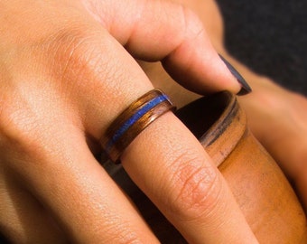 lapis lazuli ring, bentwood ring, blue stone, redwood, woman's ring, mens ring, ring inlaid with lapis lazuli, gemstone ring, wooden ring