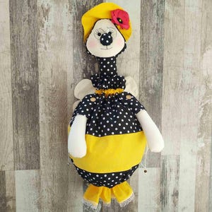 Grocery Bag Organizer Plastic bag Organized in Style with this Charming Bee Plastic Bag Holder