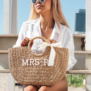 Any letters customised straw bag shoulder summer resort beach hen party bridal bride shoulder customised party clutch tote custom gift