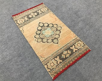 1.8x3.4 ft / small rug, Free shipping rug,vintage Small rug runner, runner decor rug,oriental rug, vintage turkish small rug, door mat rug