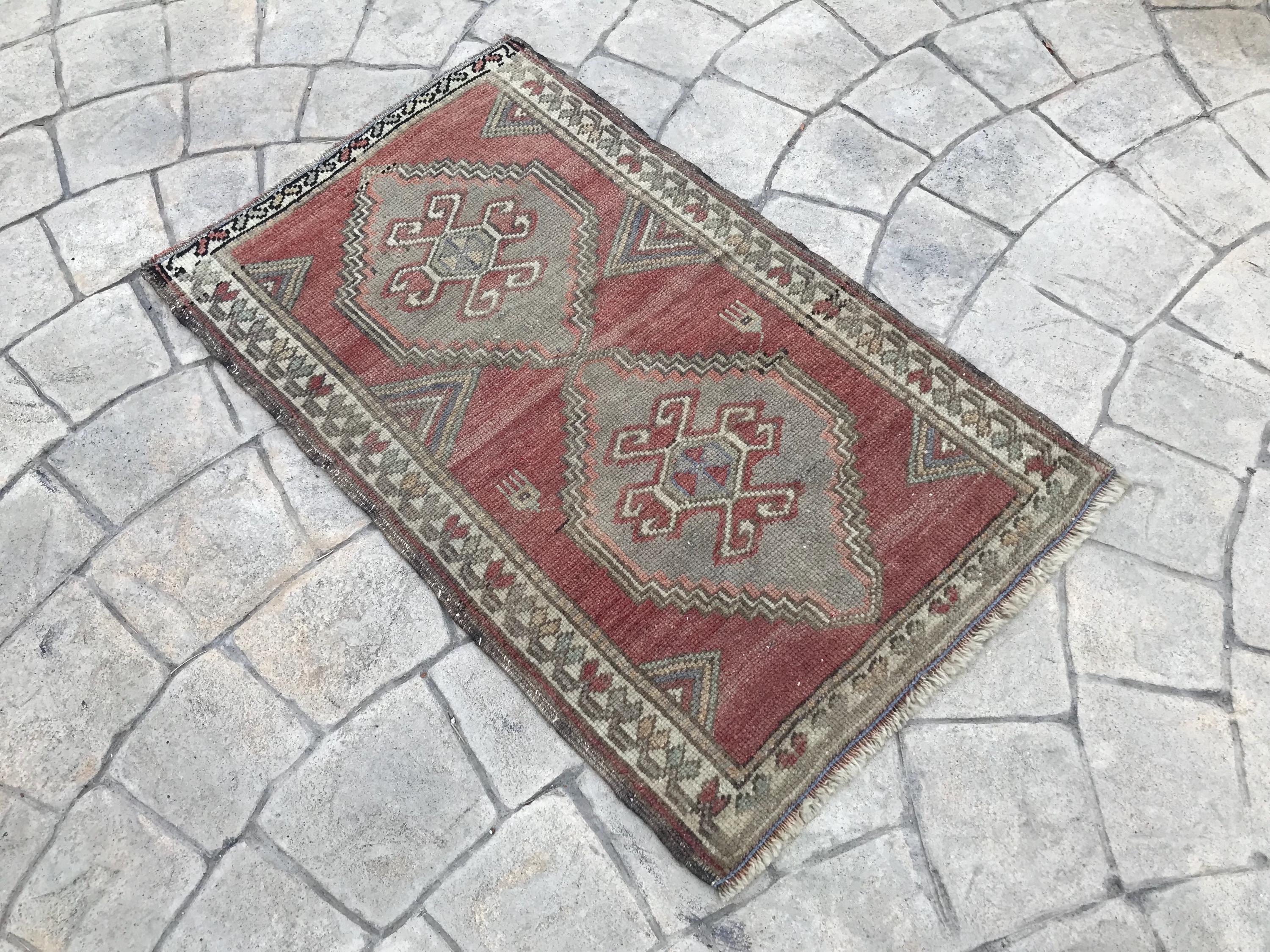 Vintage Turkish Small Rug: Rustic Red & Gray Door Mat (1.5x2.6 Ft