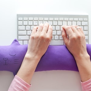 Desk accessories for girls Set for women teachers kids Wrist rest black keyboard Cubicle accessories Office mouse pad dog