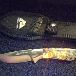 Yooperlite Knife Dagger. Fluorescent Sodalite Rock Handle from which Yooperlite was Born.