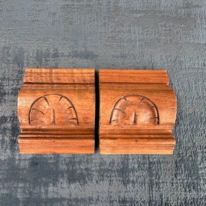 2Pc Rzeźbione Drewniane Aplikacje do Mebli, Muszlowy Front Architektoniczny Odzyskane Drewno, Listwa Wykończeniowa Z Recyklingu