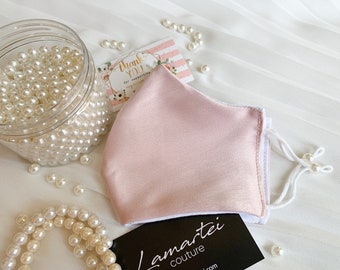 Handgefertigte Gesichtsmaske, Rosa Satin, mit Baumwolle gefüttert, Perleneinsteller