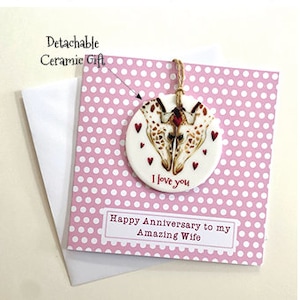 Personalised wife anniversary card and keepsake, Amazing wife giraffe card and detachable ceramic decoration gift, Giraffe card and gift image 1