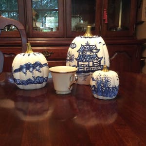 Set of 3 Ceramic Chinoiserie Pumpkins image 6