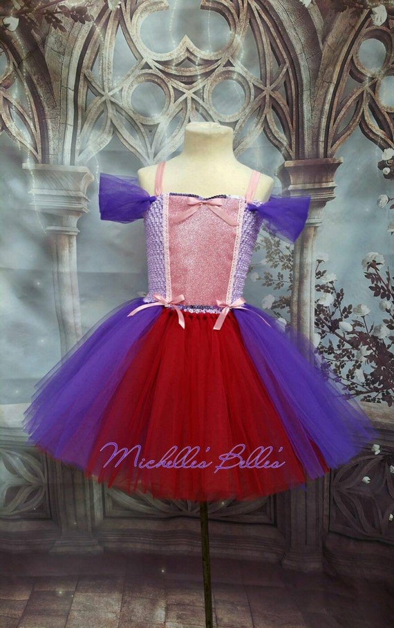 fitted lace wedding dress Amazon.com: Sanderson Sisters Costumes Capes (Hocus Pocus Witches, Salem  Witches) main image 0