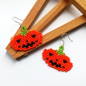 Halloween beaded earrings, Beaded Pumpkin Earrings, Handmade beaded, Halloween pumpkin earrings, Earrings Witch Pumpkin, Halloween Jewelry image 3