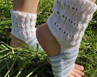 Yoga Socks knitting, hand knit socks, sandal socks, knit socks, Pilates, pedicure socks, flip flop socks, toeless socks, hand knitted