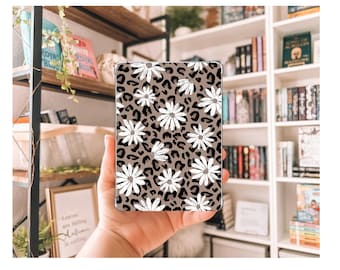Leopard Daisy Kindle Insert | Decorative Kindle Insert | Clear Kindle Case Insert | Book Girly Decor | Gift for Book Lover
