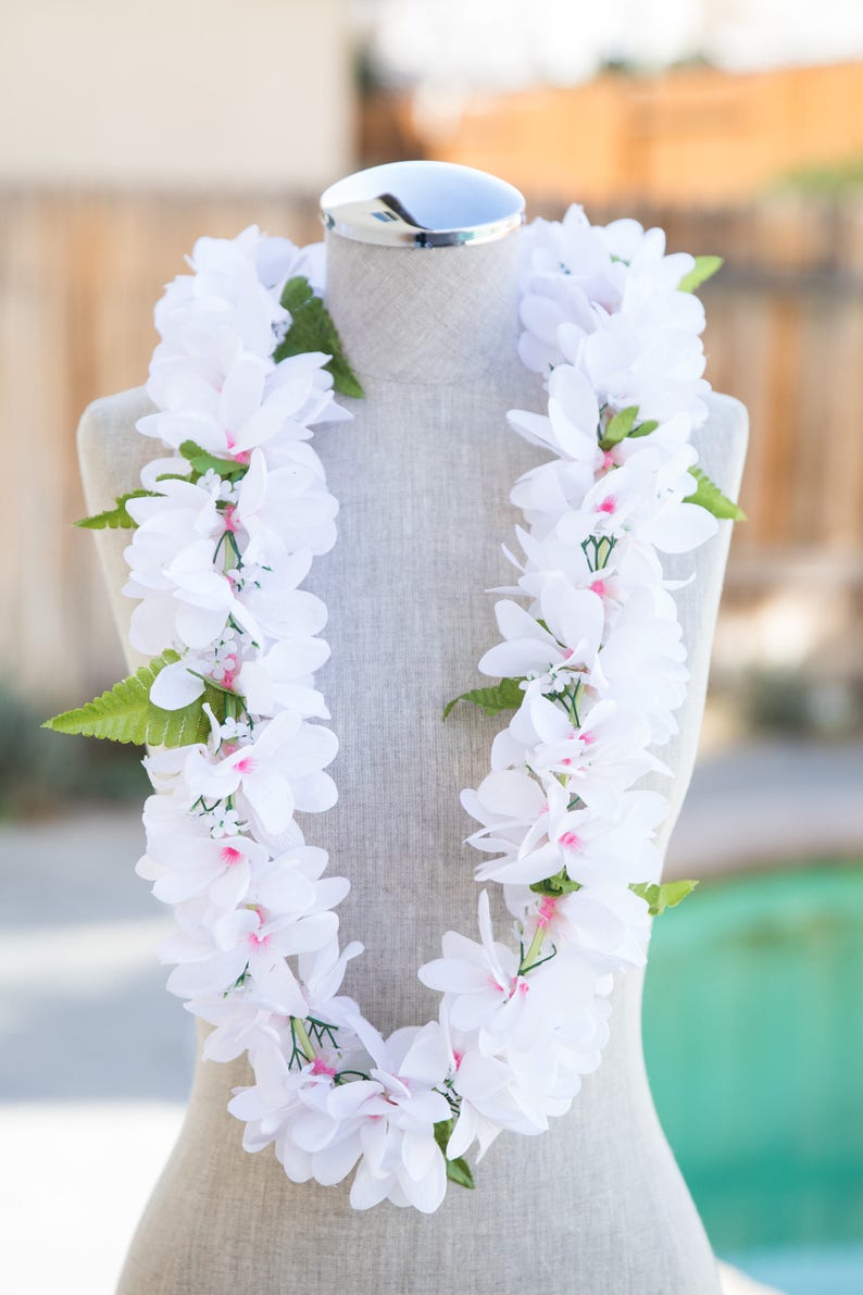 Deluxe SILK FLOWER LEI All White Plumeria Lei No Pink Center Etsy Sweden
