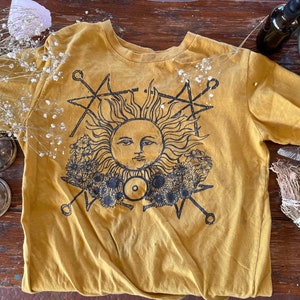 Sun Leo Astrology Magick unisex tee