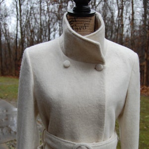 White winter coat | Formal wear | Short-waisted wool coat with stand collar| Women&#39;s double-breasted wool coat |  Small Medium