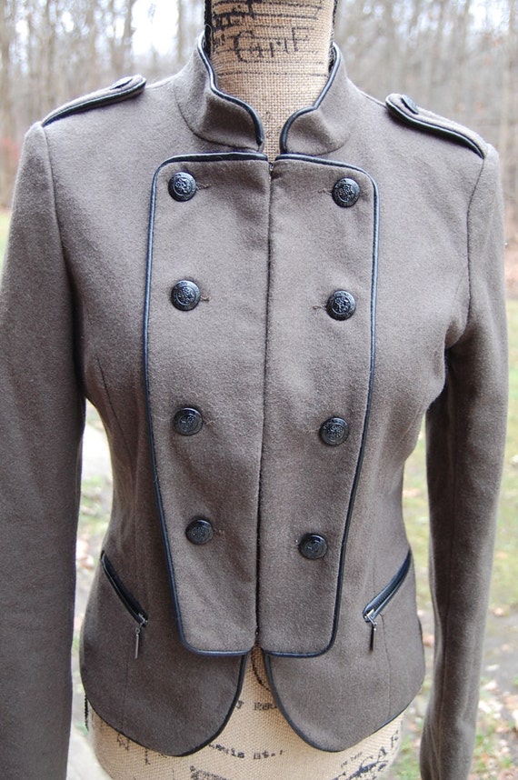 Long sleeve cropped military jacket in olive green wi… Gem