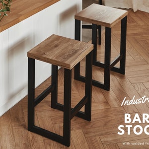 Bar Stool Welded Black Frame Stool with Footrest for Kitchen Living Room Industrial Kitchen Breakfast Bar Stools Rustic Brown Wood Top