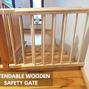 Versatile Wooden Safety Baby Gate Extendable 28.3'' 48''72-122cm Stair Gates For Baby Secure Wooden Stair Gates For Dogs Pet Safety Gate image 1