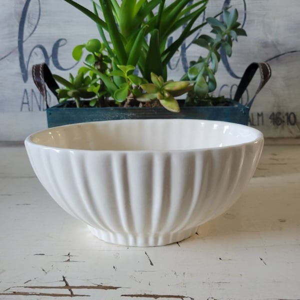 Vintage Planter | Ceramic Haeger Planter | Ivory Indoor Flower Pot | Vintage Planter | Haeger Succulent Pot