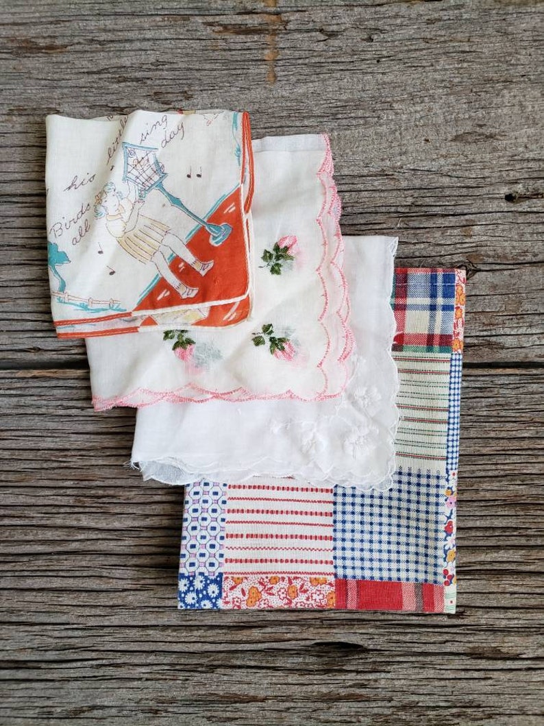 Vintage Handkerchiefs Set Of 4 Colors Of Blue Red And White 1950/'s Handkerchiefs vintage textiles Ladies Hankies