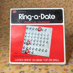 ring a date perpetual calendar rare vintage htf post modernist calendar 1970s design giorgio della beffa in box ringadate - pink squirrel