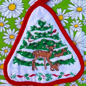 forest critters winter potholder vintage kitchen christmas decor bell shaped deer squirrel partridge cardinal rabbit snowy - pink squirrel
