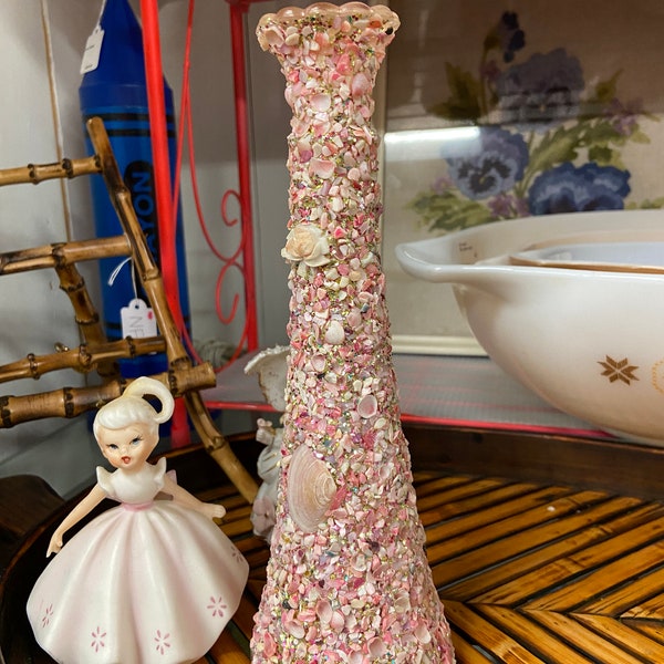 pink seashell encrusted souvenir vase mid century tiki beach glitter vase 1960s pebble bud vase maximalism kitsch - pink squirrel vintage