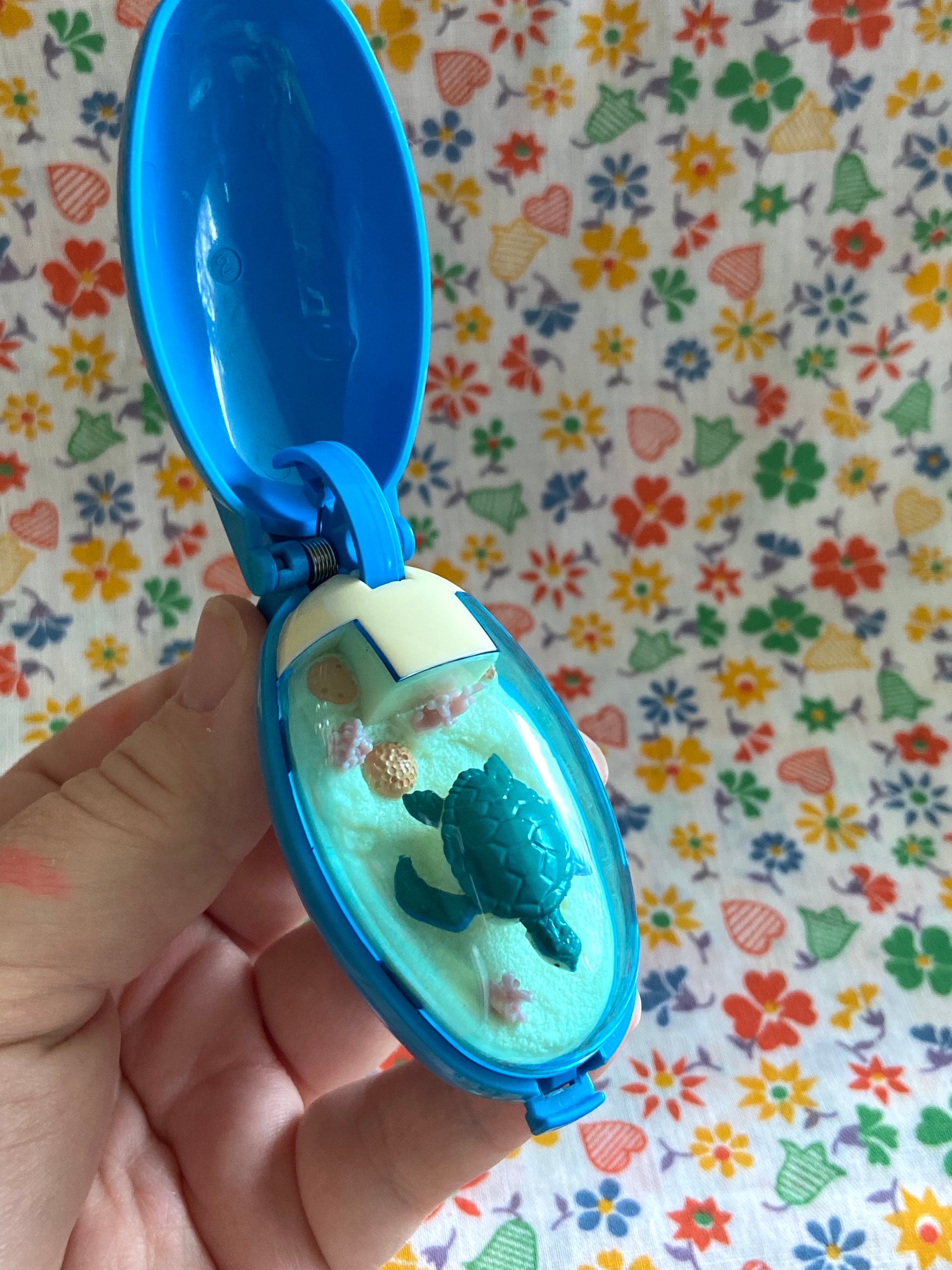 Takara Pocket Critters Keychain “turtle World” HTF (does Not Move
