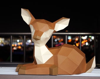 Modello PDF MODELLO Cerbiatto: Cervo Low poly Bambi Scultura animale Fulvo Papercraft Kit origami 3d Decorazioni per la casa Artigianato di carta 3D fai da te Pepakura