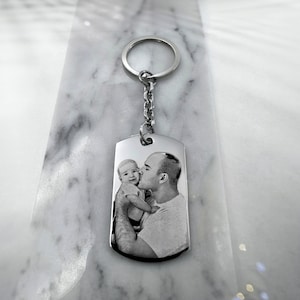 Personalised Stainless Steel Keyring – Custom Photo & Text Engraved – Perfect Father’s Day Gift