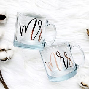Mr & Mrs Coffee Mug | Custom Coffee Mug | Wedding Gift | Newlyweds Gift | Engagement Gift | Couples Gift | Bridal Shower Gift |Gift