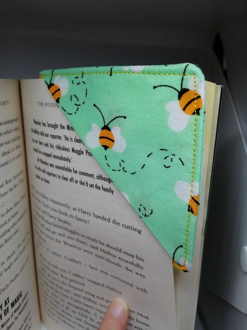 Bee Bookmark Bumblebee Bookmark Corner Bookmark Fabric - Etsy