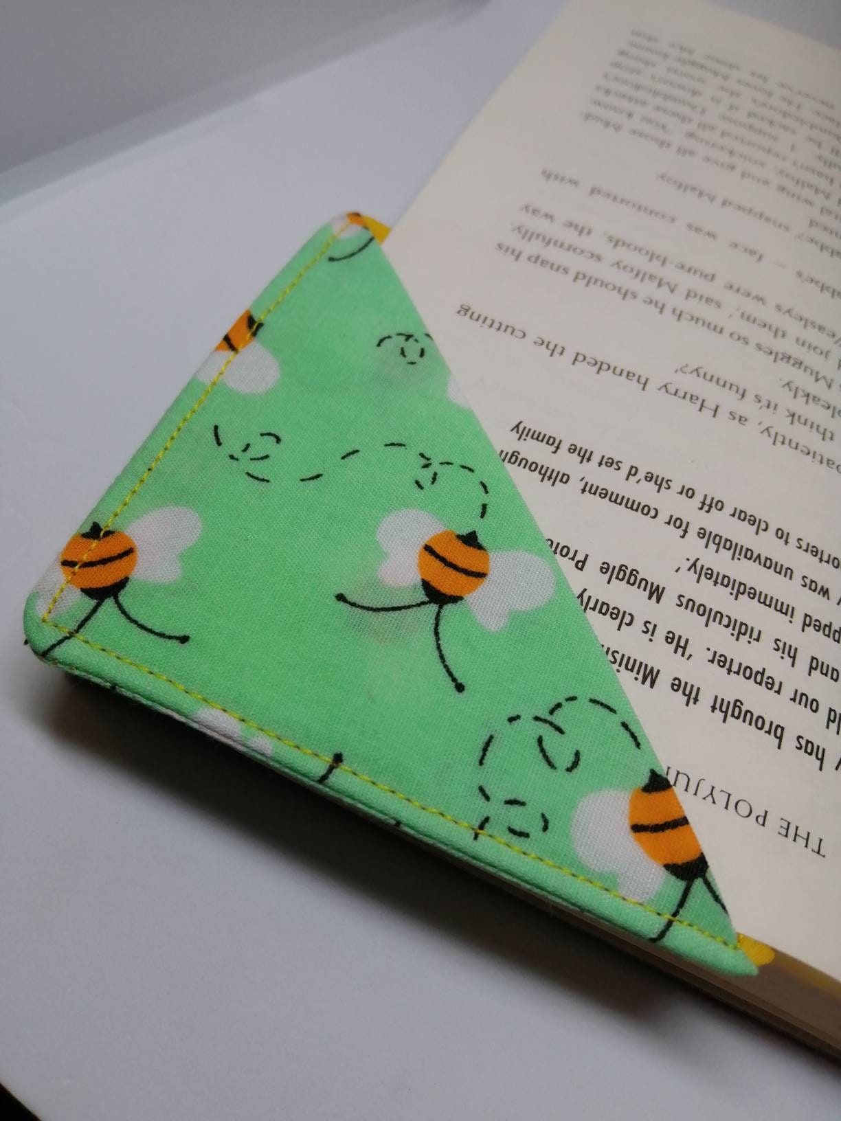 Bee Bookmark Bumblebee Bookmark Corner Bookmark Fabric - Etsy