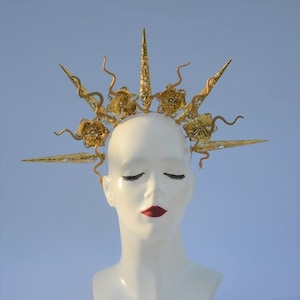 Gold Medusa Spiked Headdress,Fairy headpiece with metal spikes,flowers and snakes,Gold Gothic crown, Gorgon,Goddess Headdress,Medusa Cosplay