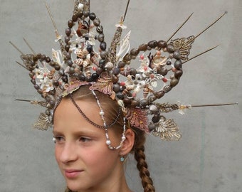 Unique Mermaid Headdress: Spiked Lace, Beads, and Shells in Beige, Bronze, Gold, Pink, or White,Sea Shells,Chain Spiked mermaid Headdress