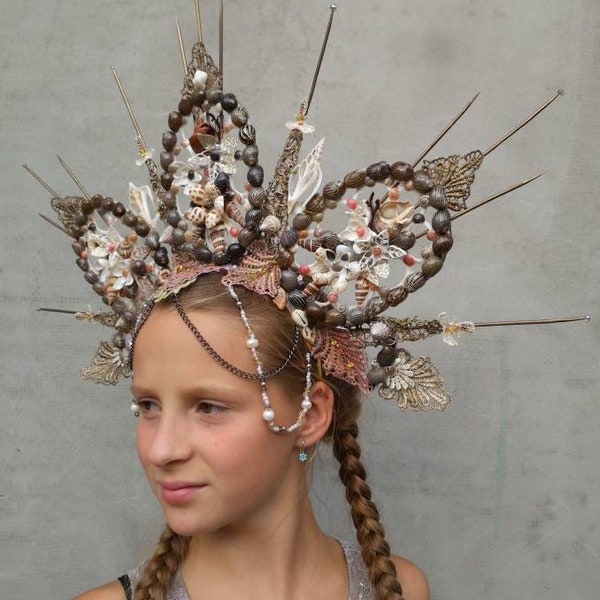 Unique Mermaid Headdress: Spiked Lace, Beads, and Shells in Beige, Bronze, Gold, Pink, or White,Sea Shells,Chain Spiked mermaid Headdress