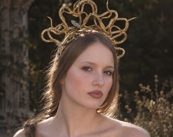 Gold Medusa Snake Headdress,Fantasy headdress,Gorgon Headpiece,Gold Snake Rhinestone crown,Medusa Costume,Medusa Cosplay