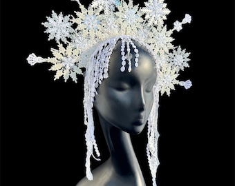 Christmas crown,White Lace Snowflake Crown,Kokoshnik,Snow Queen,Snow Fairy Headpiece,Winter Birthday Headdress,Adult Party Hat,Beadwork