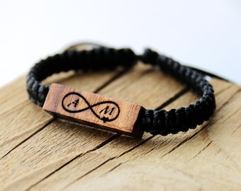 Personalisiertes Holz Armband, Infinity Armband, Geburtstagsgeschenk, Initialen / Namen Armband, 2025 Abschlussgeschenk, High School, College, Universität