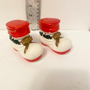 Vintage Brinns Japan Santa Booties Salt and Pepper Shakers Christmas