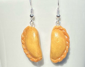 Empanada, pastry, miniature food, food earrings, philippine bread, pinoy bread, chicken empanada, dollhouse, miniature, tiny food