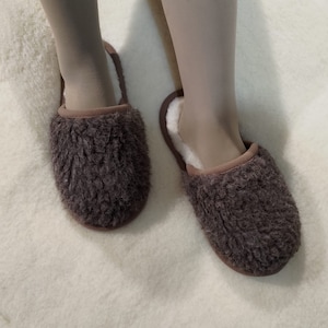 Ladies Merino Wool Slippers - Brown Non Slip Women&#39;s Mules