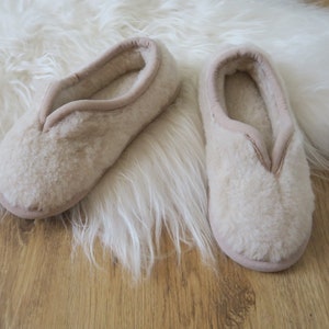 Camel Beige Wool Womens/ Mens Slippers - Alpaca Slippers Booties - Handmade Warm Moccasins Birthday & Christmas Gift - Mother&#39;s Day Gift