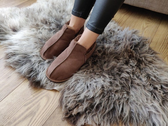 Stivali Donna UGG Classic Tall II In Pelle Scamosciata Colore Chestnut - Foto 2