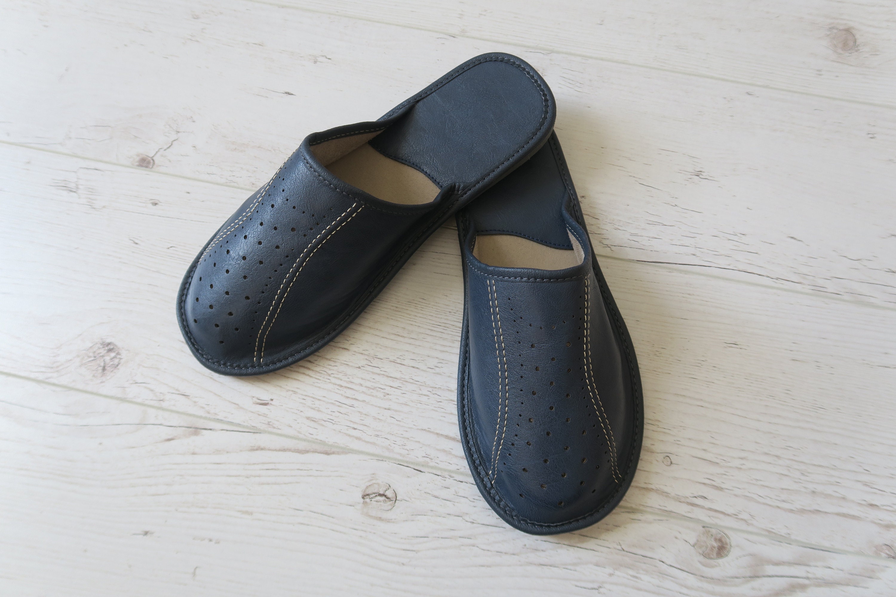 Mens leather clearance slip on mules