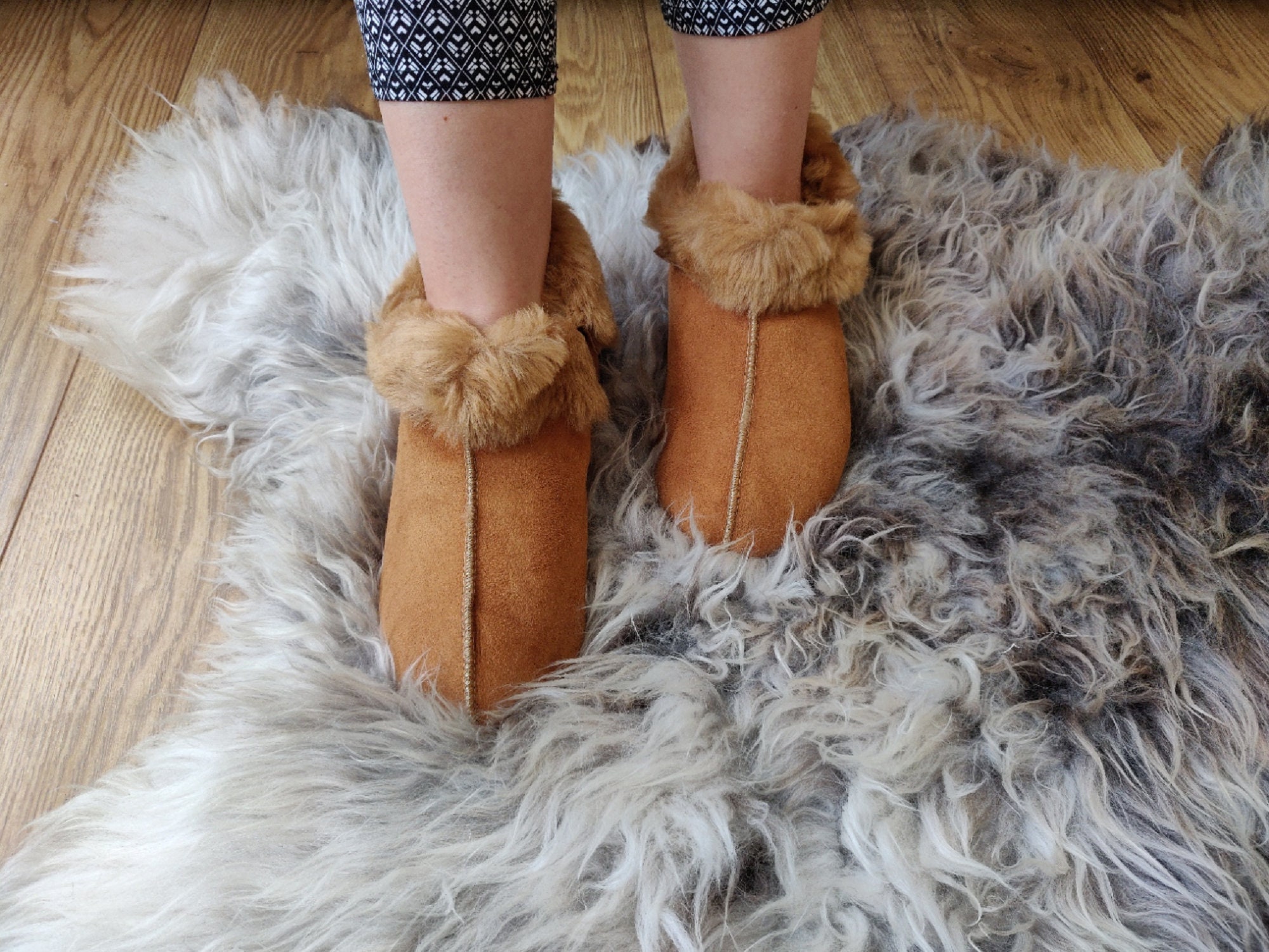 Dije sheepskin shop slippers